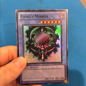 Yugioh Card Fiend’s Mirror Dark Type Monster 1st Edition Shiny 1996 NWOTS
